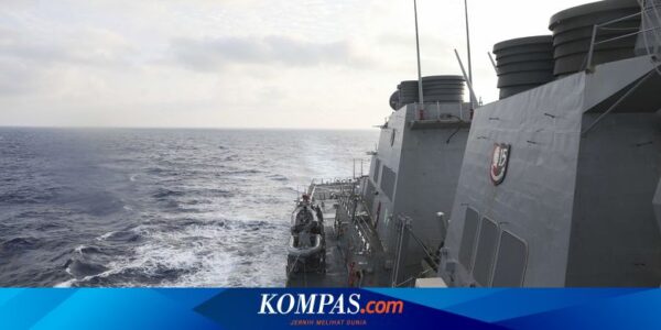 China Buntuti Kapal AS di Laut China Selatan lalu Keluarkan Peringatan