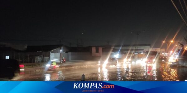 Demak Masih Banjir Rob, Ingat Batas Aman Mobil Melewati Genangan Air