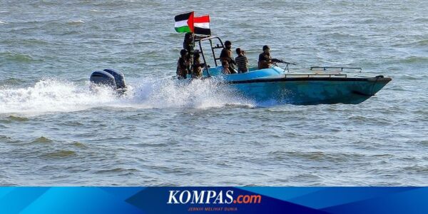 Kapal Tanker Minyak Dihantam Rudal di Lepas Pantai Yaman
