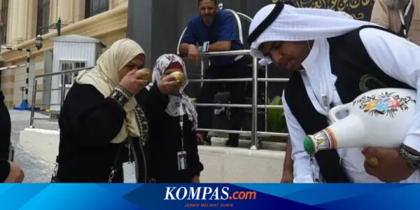 Apa Korelasi Air Zamzam dan Ibadah Haji?