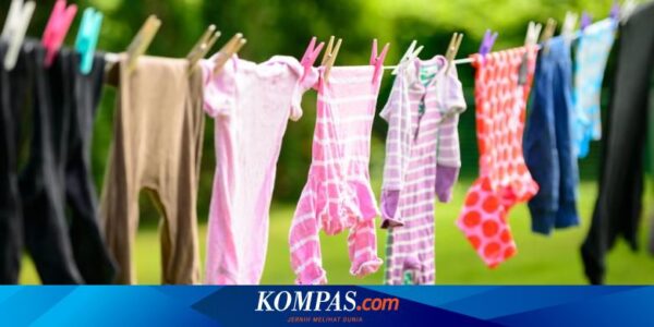 Cara Mengeringkan Baju Bayi, Pakai Mesin Pengering atau Dijemur?