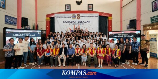 Pelajar Indonesia di Singapura Luncurkan “Sahabat Belajar” di Sekolah Bandung