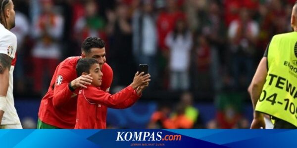 Saat Laga Turkiye Vs Portugal Terhenti 4 Kali karena Fans Ronaldo, Alarm Keamanan