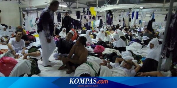 Antrean Toilet di Mina Sampai 2 Jam, Jemaah Haji Pingsan hingga Buang Air Kecil di Samping Tenda