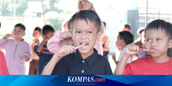 Bakti Sosial Departemen Konservasi Gigi FKG-UI ke Lombok Tengah