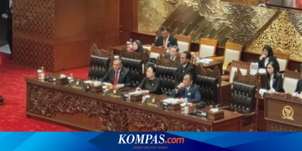 DPR Gelar Rapat Paripurna: Hadir 64 Orang, 228 Anggota Izin