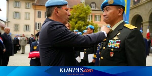 Kali Pertama, 5 Perwira TNI dan 1 Perwira Polri Terima Medali Perdamaian dari PBB