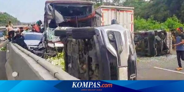 Kecelakaan Beruntun di Tol Cipularang Arah Jakarta Libatkan 10 Kendaraan