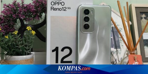 Membuka Kotak Kemasan Oppo Reno 12, Kini Ada Label “AI Phone”