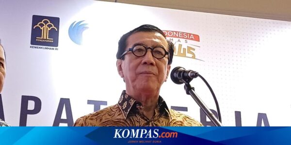 Menkumham Mengaku di Luar Negeri Saat Rapat Persetujuan Revisi UU MK