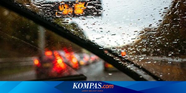 Cara Pertahankan Traksi Ban di Jalan Basah dan Licin