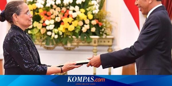 Dubes Baru AS Kamala Lakhdhir Serahkan Surat Kepercayaan ke Presiden Jokowi