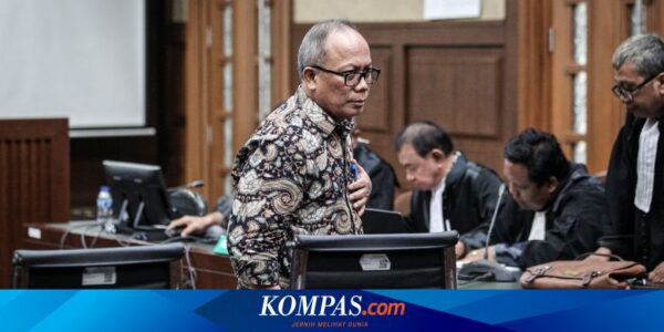 Eks Sekjen Kementan Kasdi Subagyono Divonis 4 Tahun Penjara