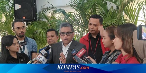 Hasto: Ada Keinginan Bapak Jokowi Duduki Posisi Ketum PDI-P