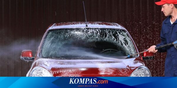 Ini Kebiasaan Buruk Saat Cuci Mobil yang Bisa Bikin ECU Rusak