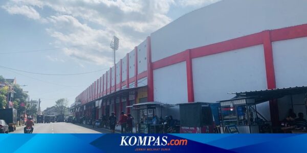 Jelang Arema FC Vs Dewa United, Suasana di Sekitar Stadion Soepriadi Blitar Terpantau Kondusif