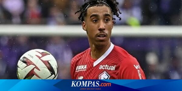 Leny Yoro Siap Mati demi Man United, Ferdinand Jadi Inspirasi