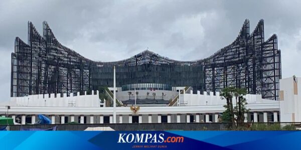 Nyoman Nuarta Ungkap Alasan Istana Garuda IKN Dibiarkan Berwarna Gelap