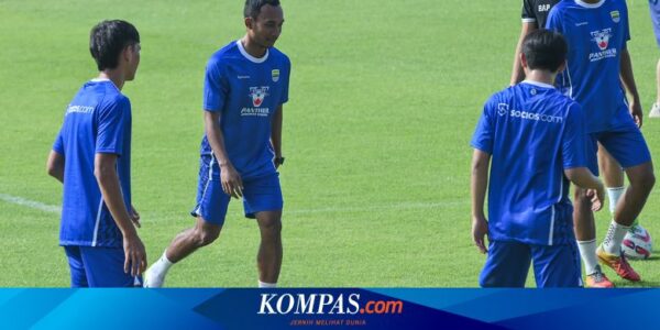 Perasaan Robi Darwis Tak Cicipi Gelar Juara di Persib