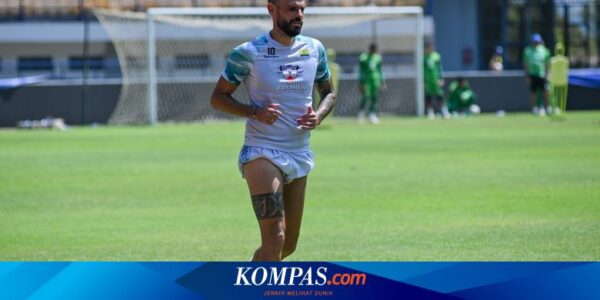 Perasaan Tyronne del Pino Kembali ke Persib Usai Tersisih Musim Lalu