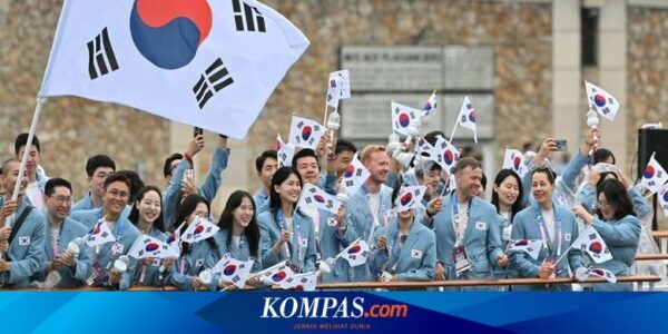 Saat Delegasi Atlet Korea Selatan Keliru Diperkenalkan sebagai Korea Utara di Pembukaan Olimpiade Paris…