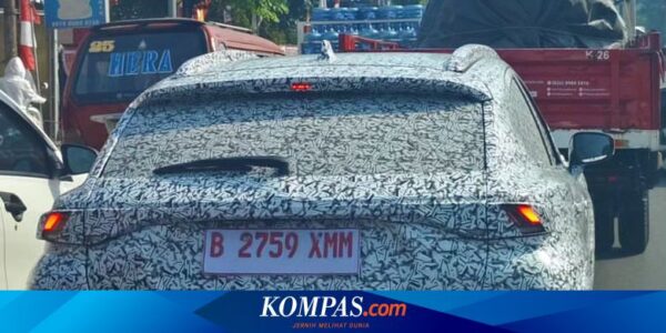 Suzuki Fronx Tertangkap Kamera Sedang Tes Jalan, Kapan Meluncur di Indonesia?