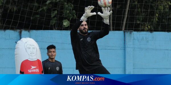 Tak Takut Ekspektasi Tinggi, Kiper Asing Arema FC Bertekad Ukir Cerita Manis