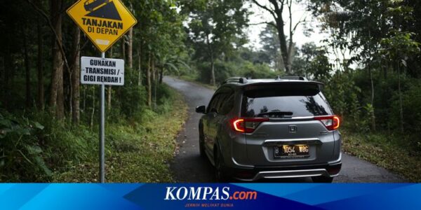 Tips Mengemudikan Mobil Matik CVT di Tanjakan