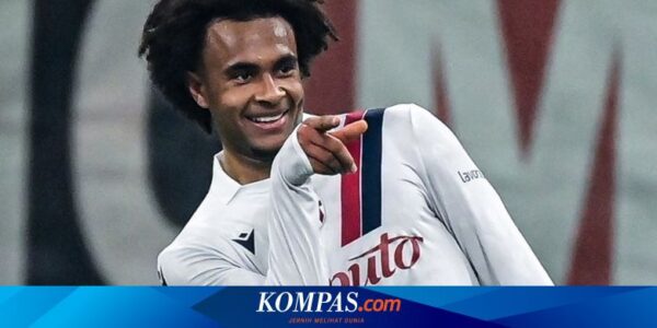 Zirkzee Akan Tes Medis di Man United, Girona Konfirmasi Van de Beek