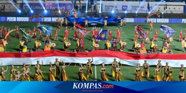 BERITA FOTO: Pembukaan BRI Liga 1 2024-2025, Pesta Gol Persib Vs PSBS