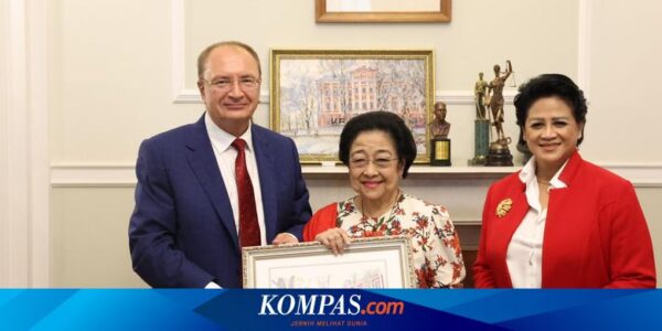 Berkunjung ke Rusia, Megawati Disambut Rektor Universitas St Petersburg dan Bahas Kerja Sama