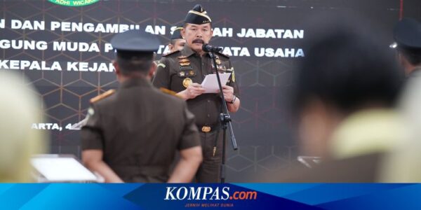 Jaksa Agung Lantik 4 Kajati dan 3 Direktur Baru