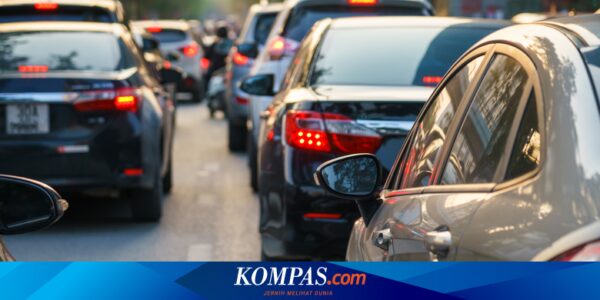 Ketahui Penyebab Mobil Lebih Boros BBM Saat Jalan Macet