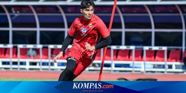 Kiper Persib asal Filipina Terpesona Lagu Spesial dari Bobotoh