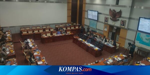 Menkominfo Klaim Blokir 800.000 Situs Judi “Online”, DPR Bingung Transaksinya Masih Capai Rp 100 T