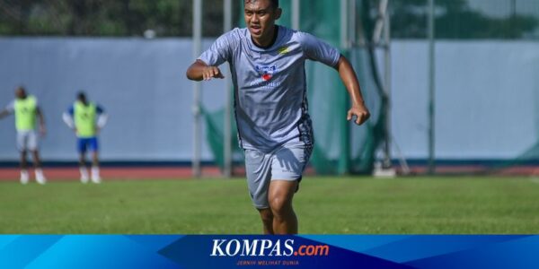 Minim Kesempatan di Persib, Abdul Aziz Hengkang ke Persis Solo