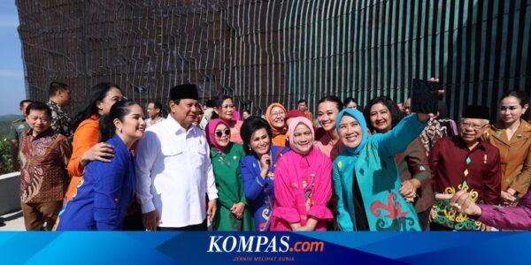 Momen Prabowo Cari Jokowi Ketika Sedang “Selfie” Bareng Iriana di IKN