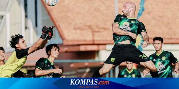 Munster Ingin Pemain Persebaya Latihan dengan Gembira, tetapi Serius