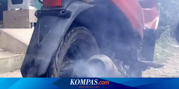 Penyebab Knalpot Motor Mengeluarkan Asap Hitam