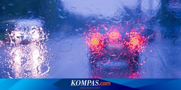 Perhatikan Jarak Pandang Mengemudi Saat Kondisi Hujan