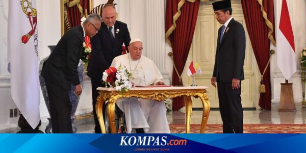 Pesan Paus Fransiskus di Istana: Perjuangkan HAM, Puji Bhinneka Tunggal Ika