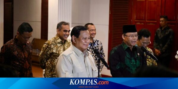 Prabowo: Kita Harus Koreksi Lambannya Birokrasi