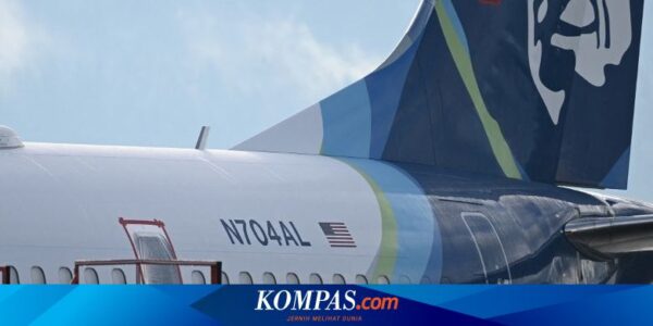 Terkait Insiden Alaska Airlines, Pilot Akui Tak Tahu Ada Lubang di Pesawatnya