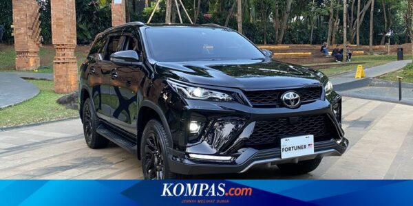 Toyota Sebut Konsumen Fortuner Tidak Butuh Sunroof