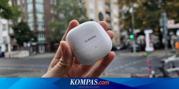 Xiaomi Buds 5 Resmi Dirilis Global, TWS Mungil dengan Desain Batang