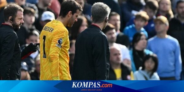 Arne Slot Khawatir dengan Cedera Alisson Becker