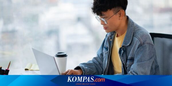 Berapa Jarak Pandang Mata yang Ideal dengan Layar Laptop atau Komputer?