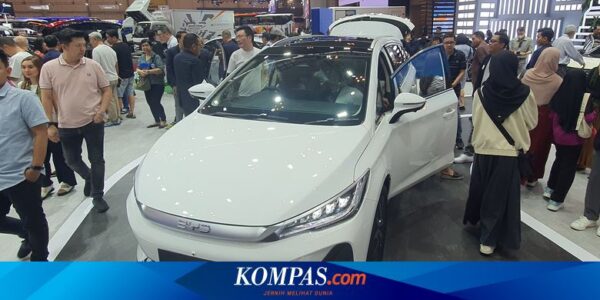 Insentif Mobil Listrik, Transisi atau Krisis buat Industri Otomotif?