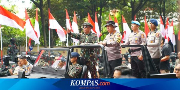 Kapolri Cek Gladi Bersih Pasukan Pengamanan Pelantikan Prabowo-Gibran