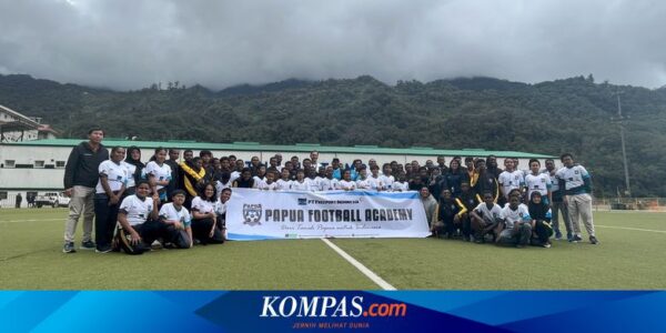 Papua Football Academy Berbagi Kebahagiaan Sepak bola, 2000 Meter di Atas Permukaan Laut